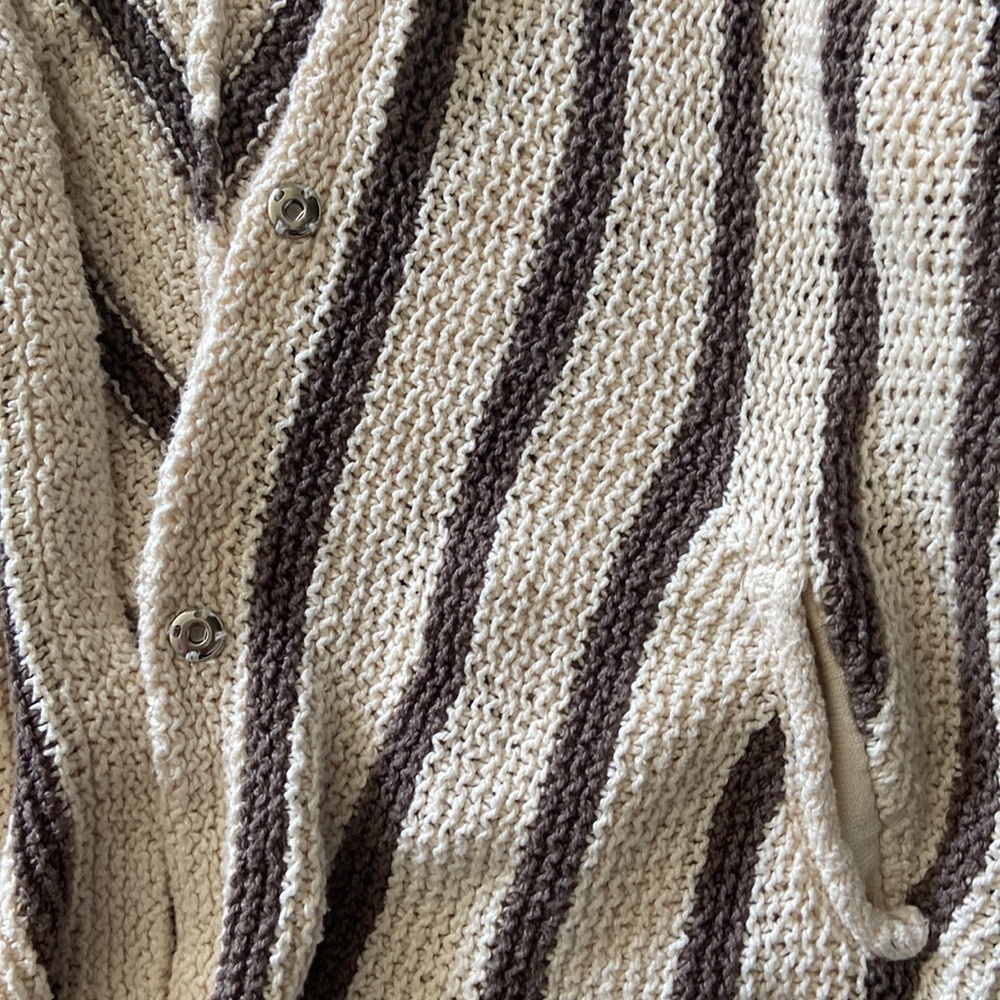 Cardigan - Picture 2 of 3